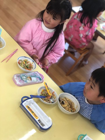 ゆりぐみさんの給食の様子