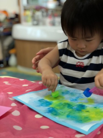 ルンルンキッズ★冷たい魔法の絵の具でお絵かきしたよ。